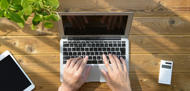 ネットでレンタル袴を探して予約をする ネットで人気のレンタル着物を探す